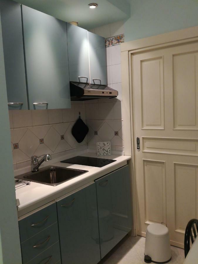 Cairoli 79 Apartment บารี ภายนอก รูปภาพ