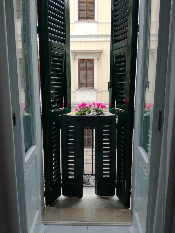 Cairoli 79 Apartment บารี ภายนอก รูปภาพ